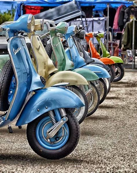 Pin by Veronika Marchina on Random and cute | Vespa, Vespa vintage ...