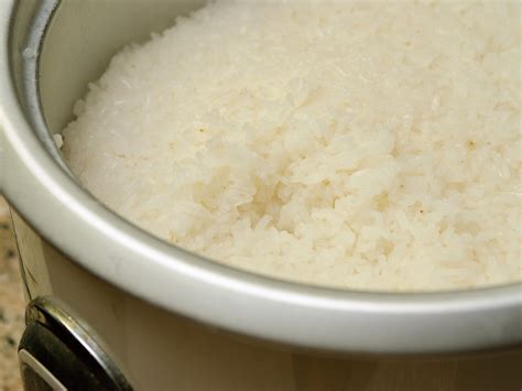 How to Cook Rice in a Rice Cooker (with Pictures) - wikiHow