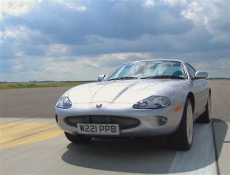 IMCDb.org: 2000 Jaguar XKR [X100] in "Jeremy Clarkson: At Full Throttle ...