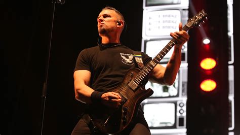 Mark Tremonti recalls his experiences playing a Kemper onstage with Alter Bridge – and explains ...