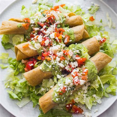 Flautas de Pollo - Receta Fácil - Maricruz Avalos Kitchen Blog