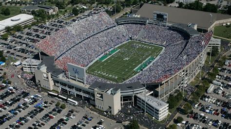 Commonwealth Stadium (University of Kentucky) | University of kentucky football, Kentucky ...