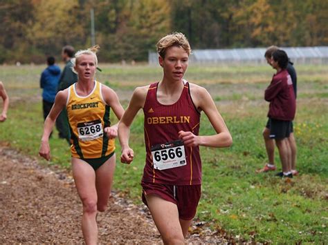 Arthur, Urso, Women’s Cross Country Returns to NCAA Championships – The Oberlin Review
