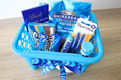 DIY Blue Gift Basket Ideas-and Free Printable Gift Tags! - Aubree Originals