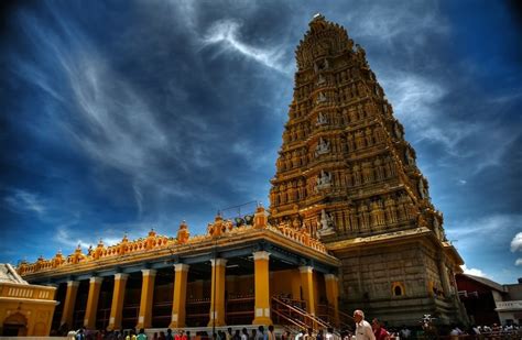 Top 10 Holy Temples of South India | Best Hindu Temples | CrazyPundit.com