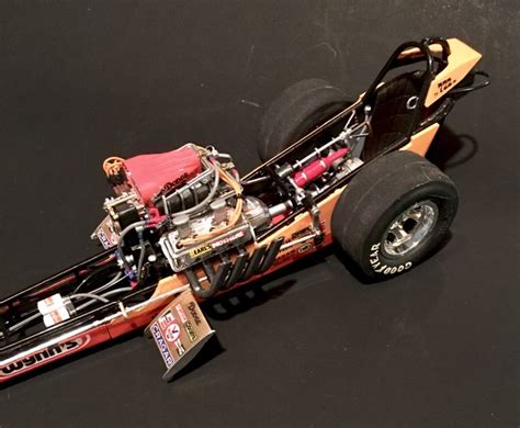 1/16 Revell Dragster - International Scale Modeller