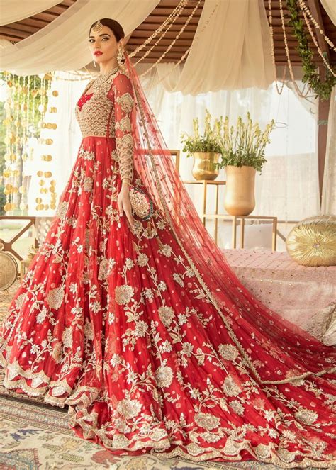 Long Trail Frock for Wedding in Red Color #N7054 | Beautiful bridal dresses, Pakistani bridal ...