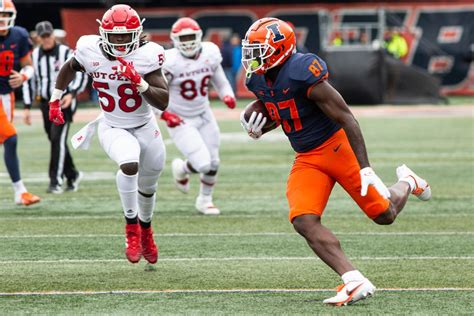 The Daily Illini sports staff makes predictions ahead of Illinois ...