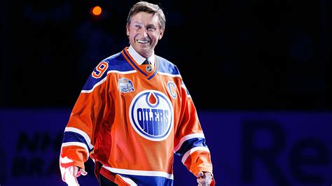 Wayne Gretzky returns to Oilers in executive role | FOX Sports