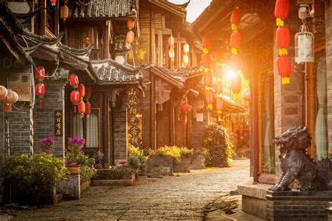 Old town of Lijiang at sunrise, Yunnan, China – Stockphoto