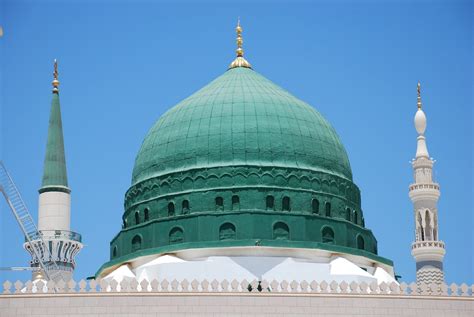 Masjid Nabawi Dome Grave