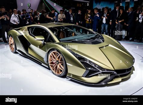 Lamborghini Sian FKP 37 hybrid super sports car showcased at the Frankfurt IAA Motor Show ...