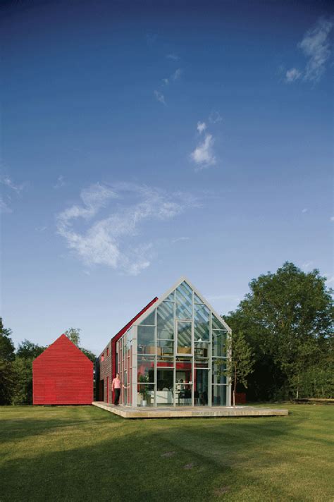 Countryside Glass House Features a Spectacular Sliding Outer Shell | Glass house design ...