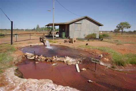 Artesian Bore Baths – Lightning Ridge, NSW, Australia