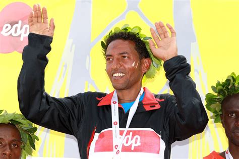 Zersenay Tadese of Eritrea wins gold in men's Half Marathon - Madote