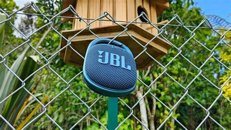 JBL Clip 4 review