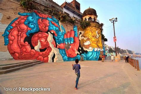 Varanasi Street Art - Adding colour with Graffitis and Art | T2B