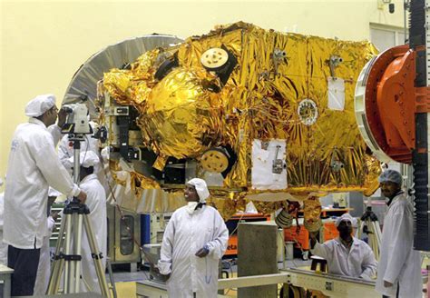 ISRO’s Mars Orbiter Mission Worth Rs 450 Crore Approved, Launch On October 28, 2013. - Indian Nerve