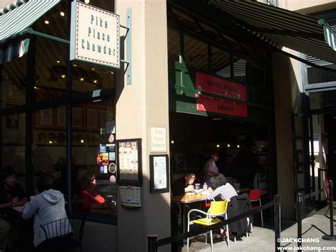 Must-Try in Seattle! Pike Place Chowder's Seafood Clam Chowder - Rich ...