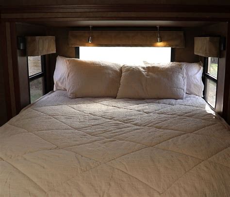 RV Bedding Made Easy With This Comfortable Upgrade - Zipper Bedding