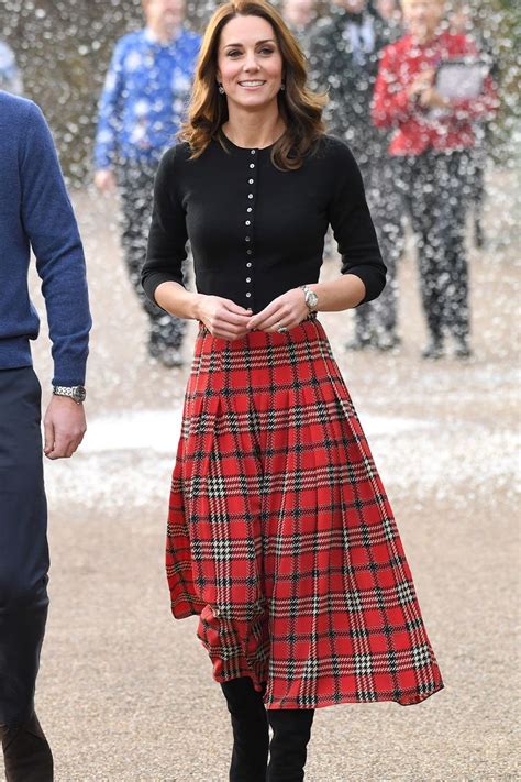 Kate Middleton's Christmas Outfits Are Always Red and Green | Who What Wear