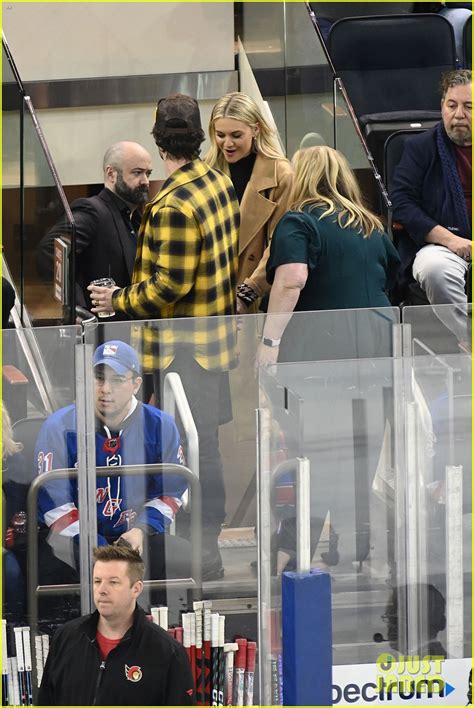 Kelsea Ballerini Holds Hands with Boyfriend Chase Stokes While Attending Hockey Game in NYC ...