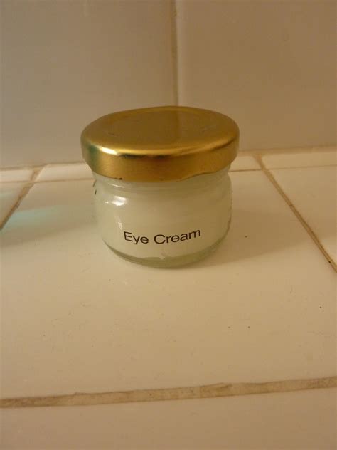 Simply Stoked: DIY Eye Cream