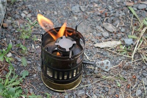 Types of Camping Stoves (Pros/Cons of Each Stove Type)
