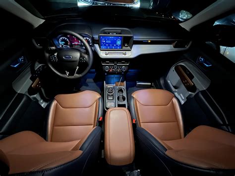 2022 Ford Maverick Interior Review | Doing a Lot With a Little ...