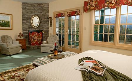 Gatlinburg accommodations, Smoky Mountain bed and breakfast, Buckhorn Inn