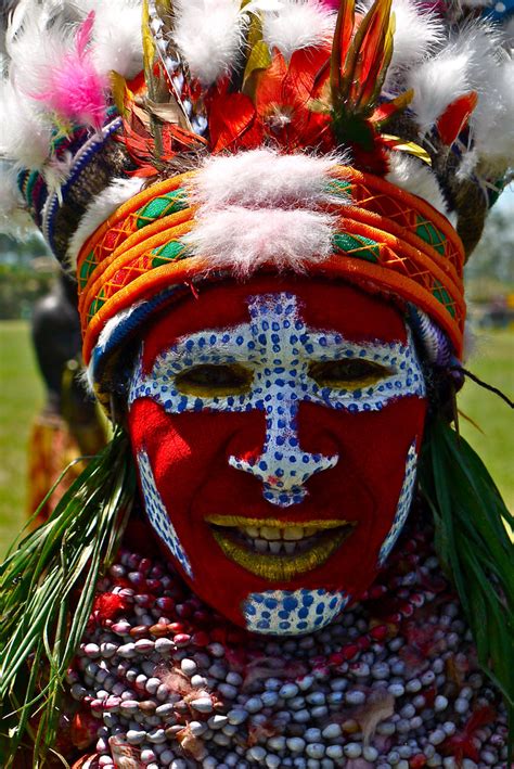 Goroka | View On Black Goroka - Papua New Guinea - Festivity… | Flickr