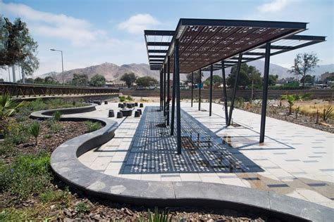 Kaukari Urban Park / Teodoro Fernández Arquitectos | ArchDaily