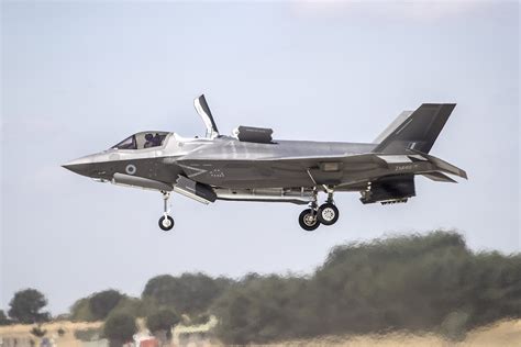 F-35 jets use new vertical landing pads at RAF Marham for the first time - GOV.UK