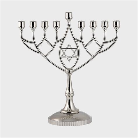 8 Hanukkah Traditions for a Special Holiday Celebration | Hanukkah 2022