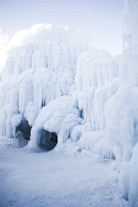 Ice Castles: Magical World of Winter in Minnesota - Wander The Map