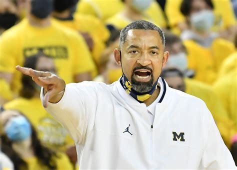 Michigan basketball coach Juwan Howard reinstated from suspension