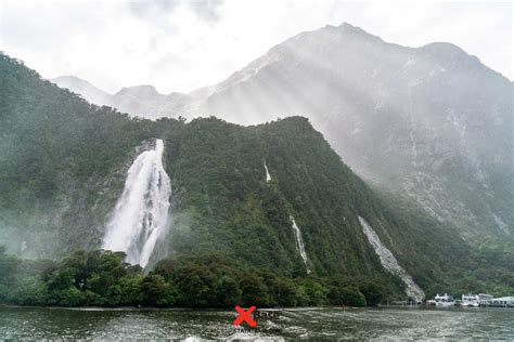 Milford Sound - a New Zealand Must See in the South Island