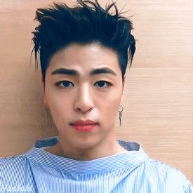 iKON I RETURN — Junhoe and all his weird glory… Koo Jun Hoe, Ikon Debut, Jay Song, Who Is Next ...