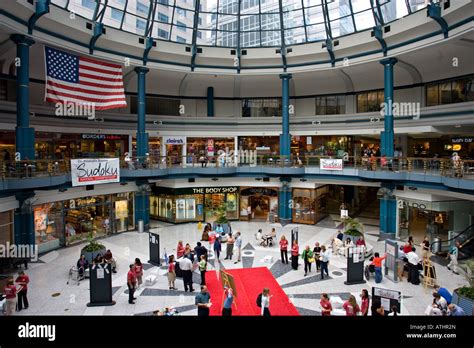 Liberty Place Shopping Mall Philadelphia Stock Photo, Royalty Free Image: 16324364 - Alamy