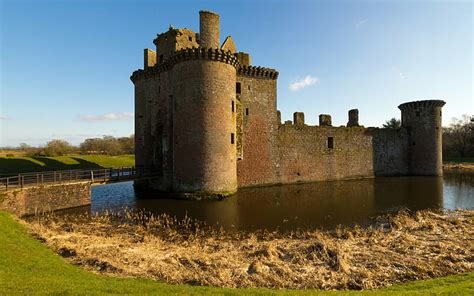 HD wallpaper: Castles, Caerlaverock Castle | Wallpaper Flare