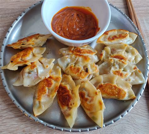 [Homemade] Jiaozi; Chinese dumplings : food