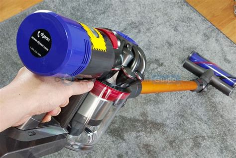 Dyson V8 Review & Comparison: Absolute vs Animal vs Motorhead