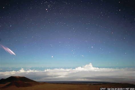 Rocket booster likely caused lights in Hawaii’s night sky - Hawaii Tribune-Herald