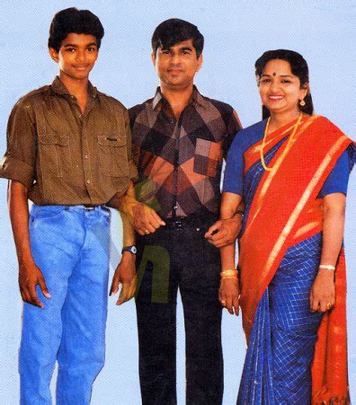 Actor Vijay Family Member Caste Photo Daughter Mother Father