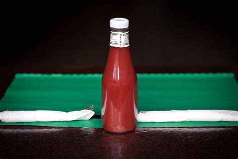 The History of the Heinz Ketchup Bottle (2022)