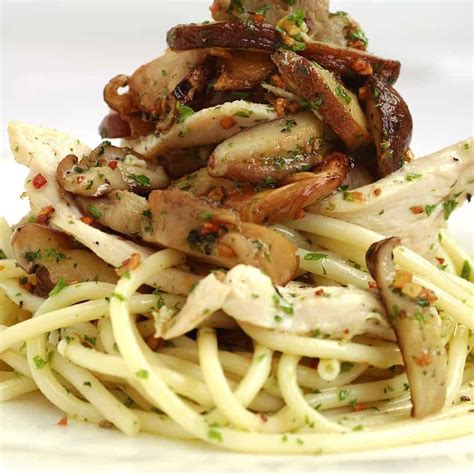 Bucatini with Chicken, Garlic, Shitake Mushrooms & Parsley Oil - Chef's ...