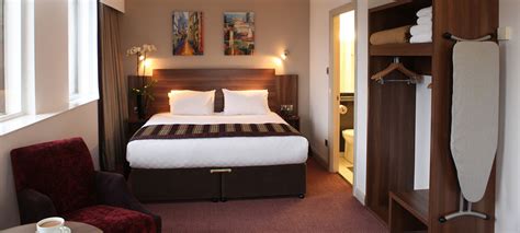 Cheapest room price for Jurys Inn Birmingham - Best Book Direct®