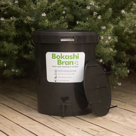 Bokashi Bran Composting Bucket | Gardening Gone Wild