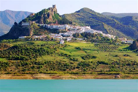 Andalucía's White Hill Towns by Rick Steves