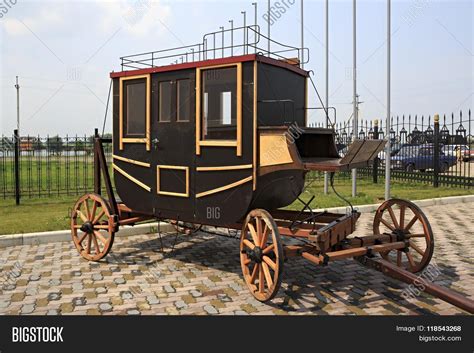 Vintage Stagecoach Image & Photo (Free Trial) | Bigstock